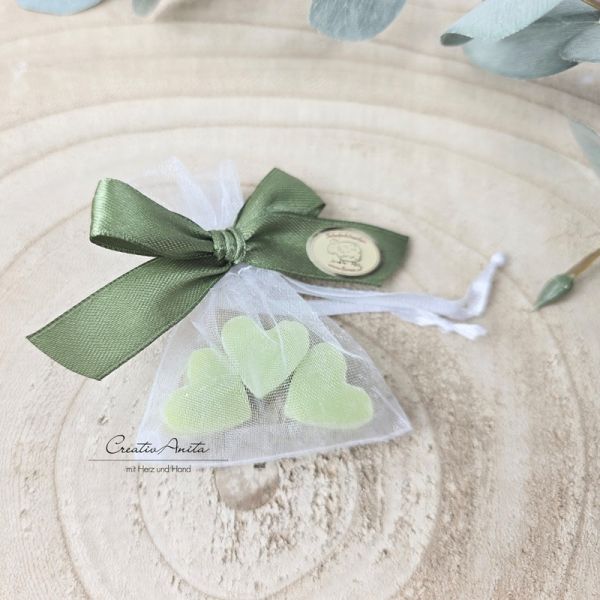 Gastgeschenk - Kundengeschenk mit 3 Seifenherzen LEMONGRAS - Hellgrün - Fix & Fertig